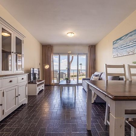 Apartamentos Dms V Arysal Cambrils Bagian luar foto