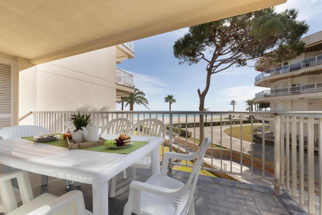 Apartamentos Dms V Arysal Cambrils Bagian luar foto