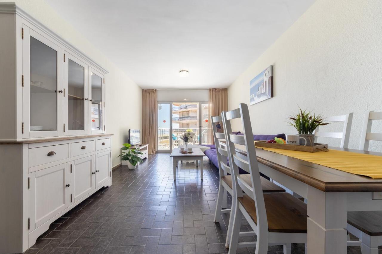 Apartamentos Dms V Arysal Cambrils Bagian luar foto